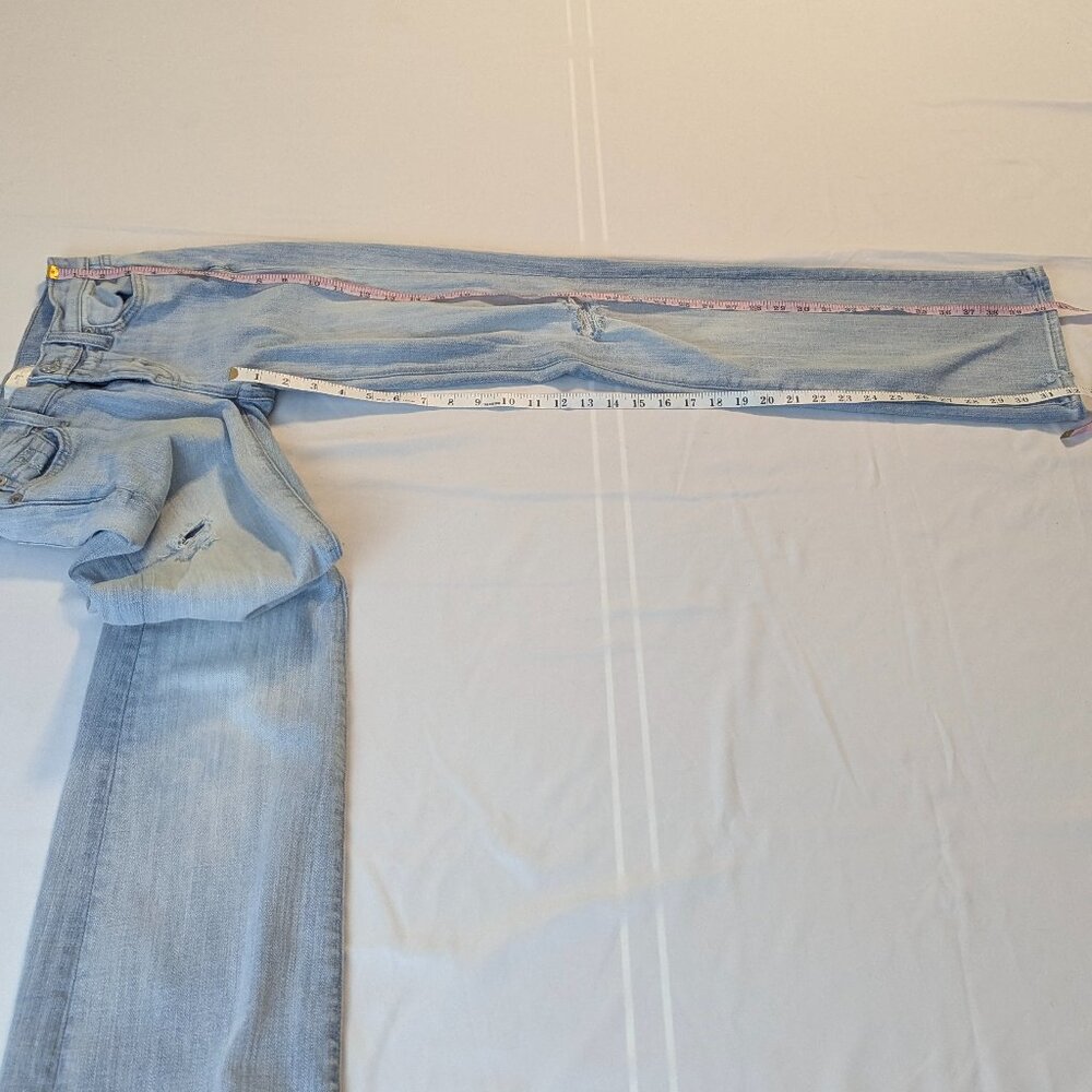 7 For All Mankind Original Bootcut Light Wash Size 26 *Stain? - Picture 14 of 16